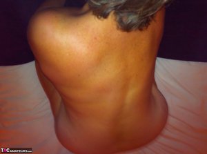 TAC Amateurs pleased to share with you a free picture gallery with Busty Bliss in well cock sucking porn